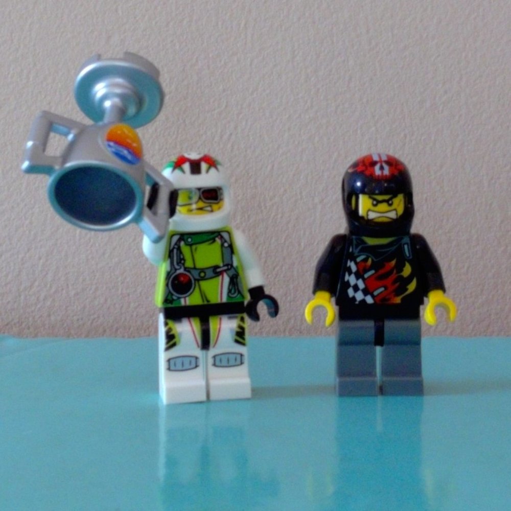 LEGO:8897 World Racers Jagged Jaws Reef - Picture 7 of 10